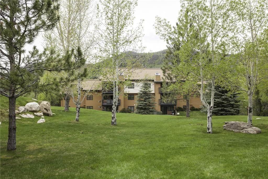 The Pines Condominiums Стиймбоут Спрингс Екстериор снимка