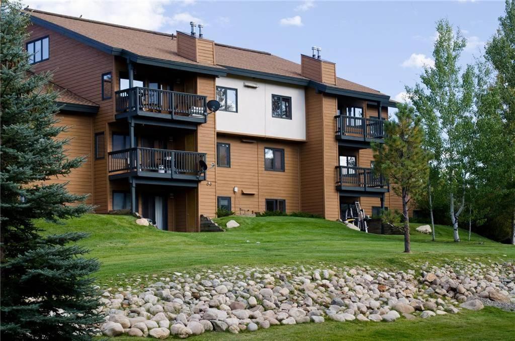 The Pines Condominiums Стиймбоут Спрингс Екстериор снимка