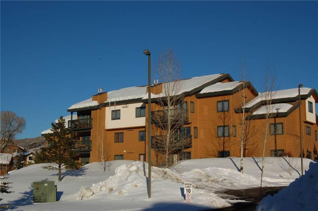 The Pines Condominiums Стиймбоут Спрингс Екстериор снимка
